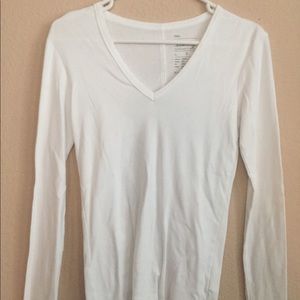 Gap super soft v-neck white long sleeve